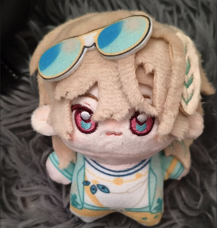 دمية قطنية ناعمة لشخصية أفينتو - مراجعة Anime Merchandise Figure وسعره