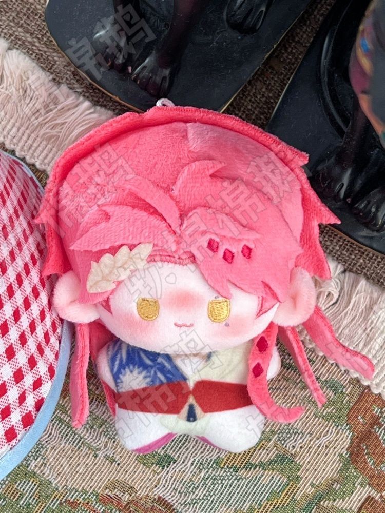 دمية محشوة بطول 10 سم لشخصيات  - مراجعة Anime Merchandise Figure وسعره
