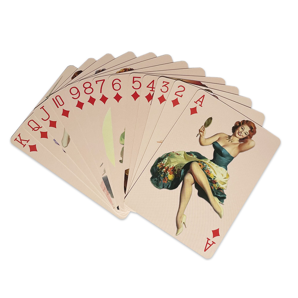 الأمريكية الرجعية مثير سيدة جم - مراجعة Themed Playing Card وسعره